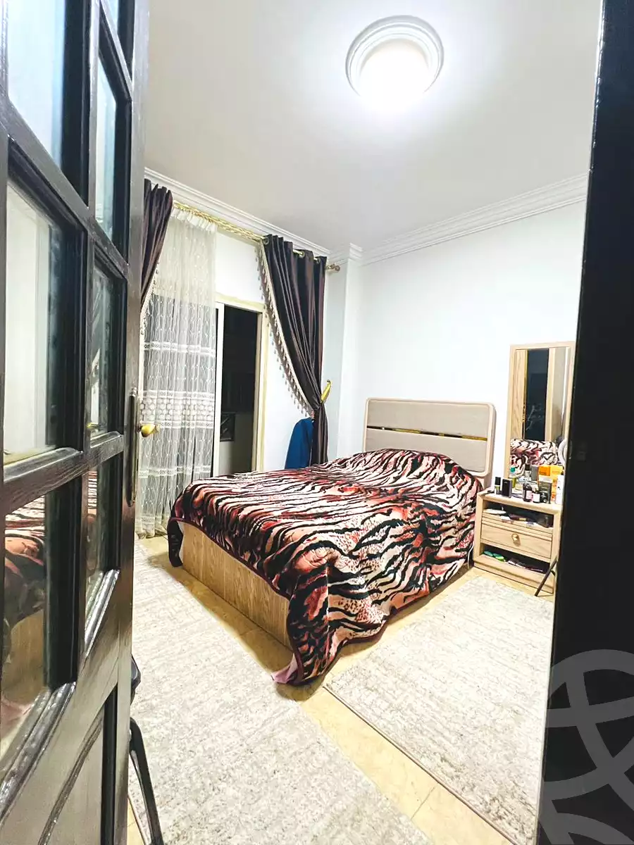 https://aqarmap.com.eg/ar/listing/6926313-for-sale-cairo-mokattam-el-hadabah-el-wosta-6th-zone-salah-eldeen-alayobi-st