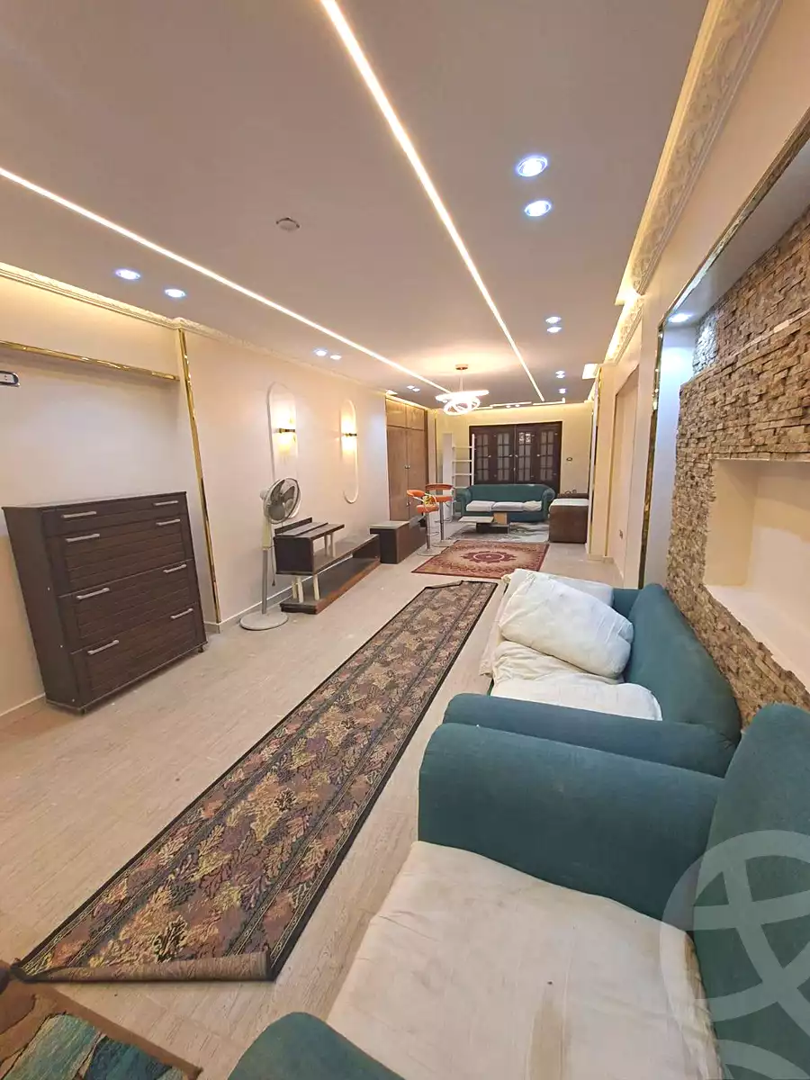 https://aqarmap.com.eg/ar/listing/6926517-for-sale-cairo-helwan-helwan-el-sharkeya-mostafa-safwat-st