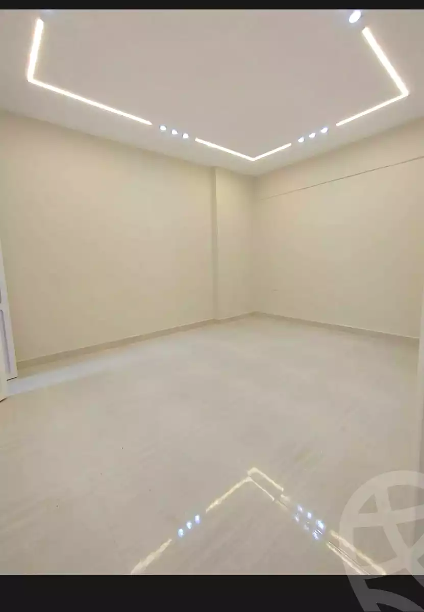https://aqarmap.com.eg/ar/listing/6926956-for-sale-alexandria-sydy-bshr-sydy-bshr-bhry-gamal-abd-el-nasir-st