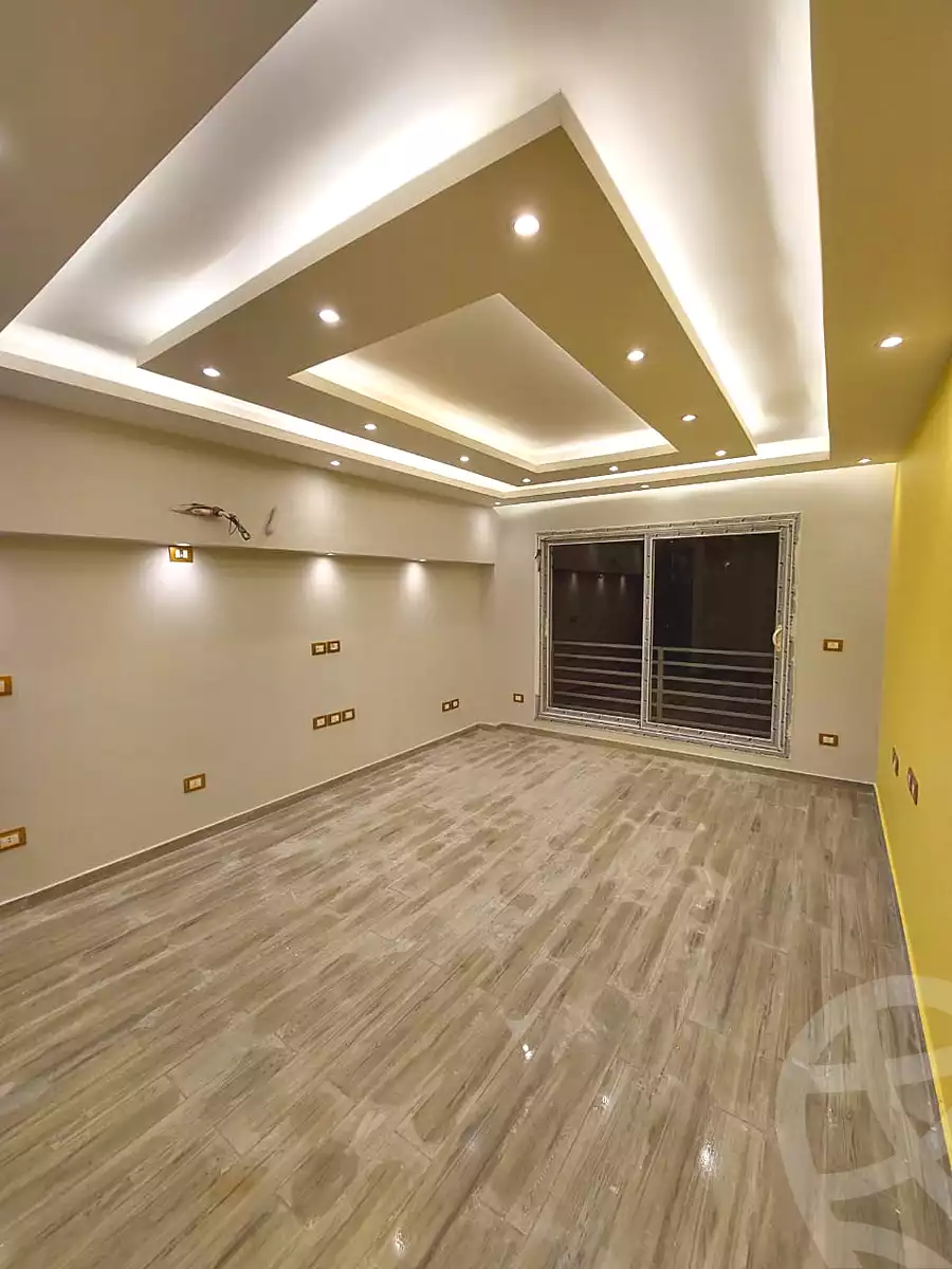 https://aqarmap.com.eg/ar/listing/6927245-for-rent-cairo-new-cairo-compounds-hyde-park-park-corner-hyde-park