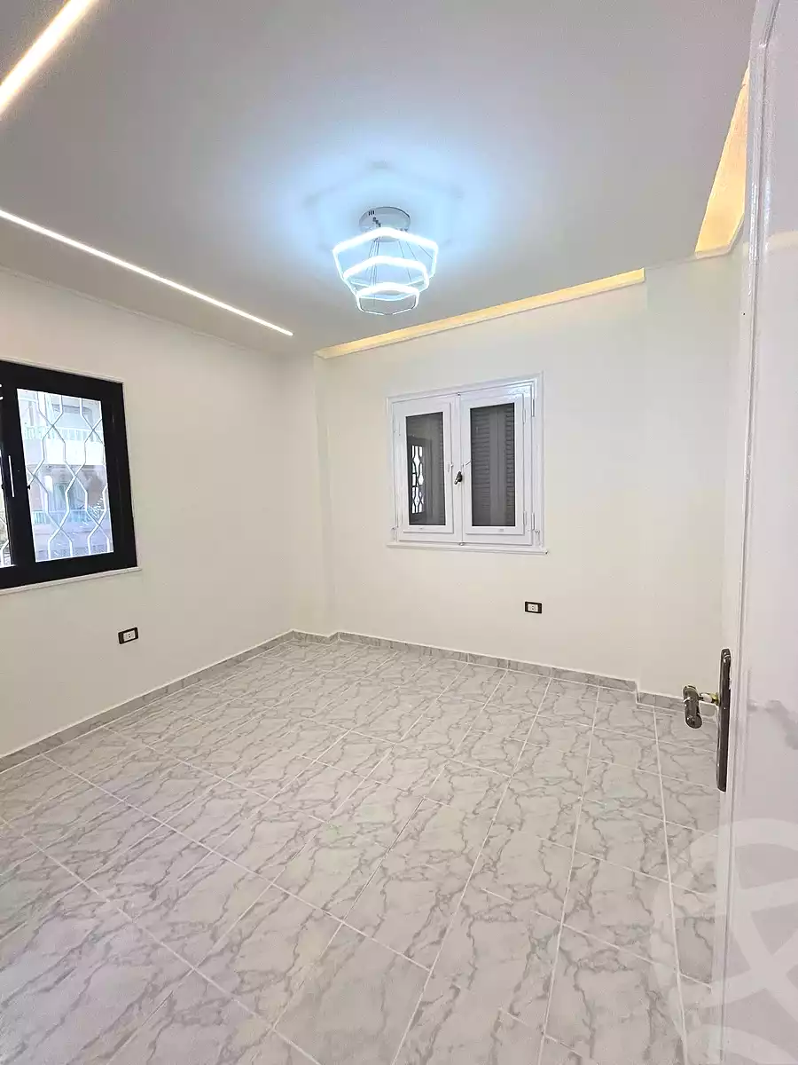 https://aqarmap.com.eg/ar/listing/6927691-for-sale-alexandria-al-agamy-shataa-el-nakheel