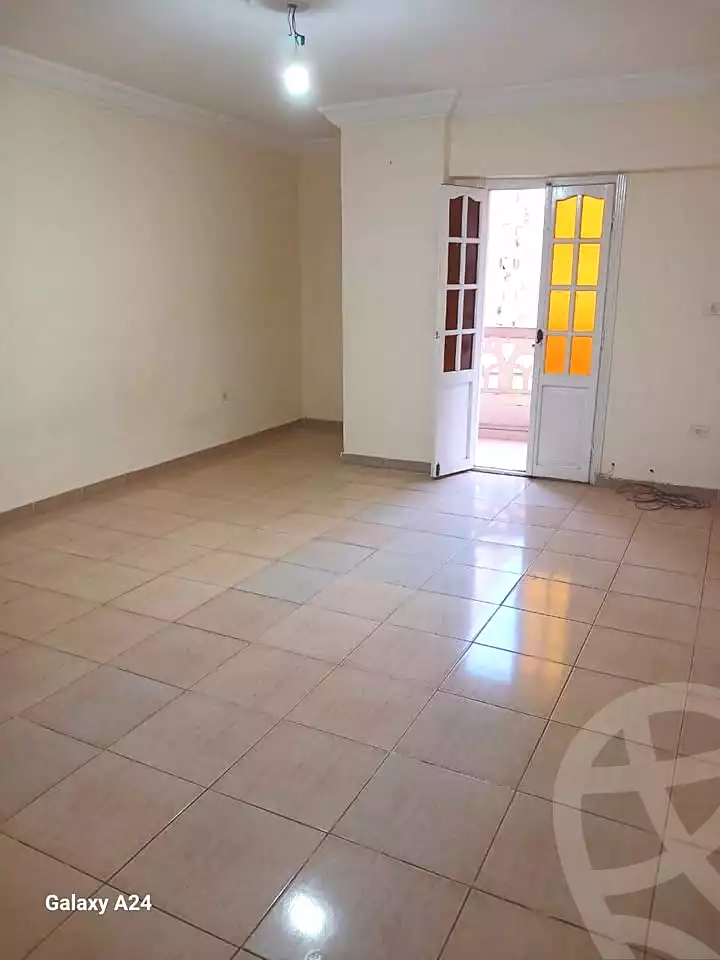 https://aqarmap.com.eg/ar/listing/6928589-for-sale-alexandria-el-asafra-l-sfr-bhry