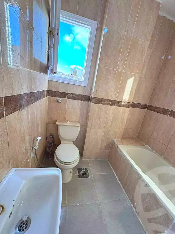https://aqarmap.com.eg/ar/listing/6928629-for-sale-alexandria-al-agamy-shataa-el-nakheel