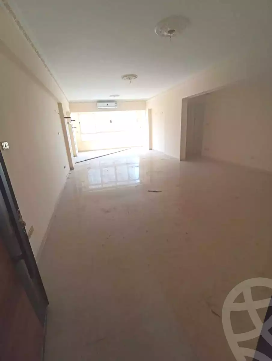 https://aqarmap.com.eg/ar/listing/6928844-for-rent-alexandria-zezenia