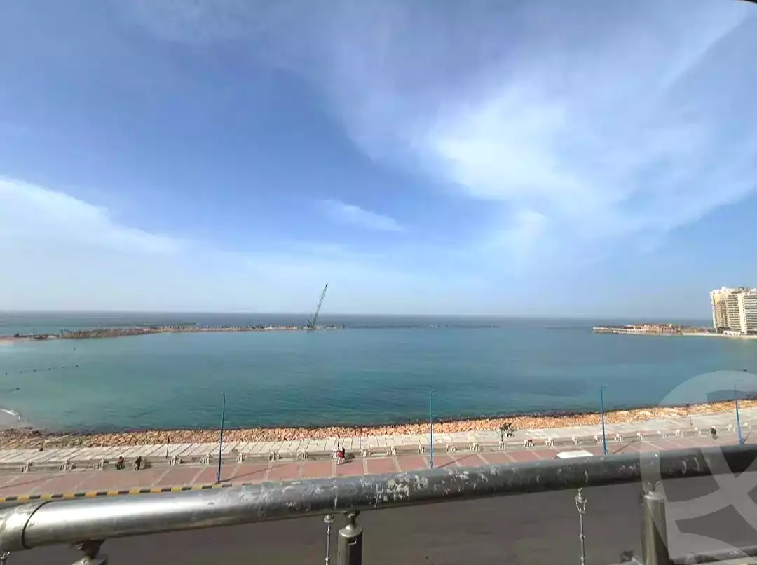 https://aqarmap.com.eg/ar/listing/6928859-for-sale-alexandria-sydy-bshr-tryq-ljysh