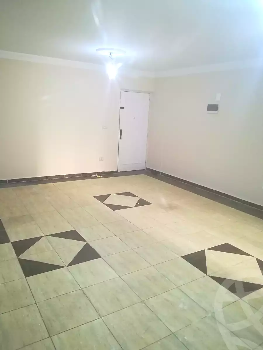 https://aqarmap.com.eg/en/listing/6928923-for-rent-alexandria-moharram-bey