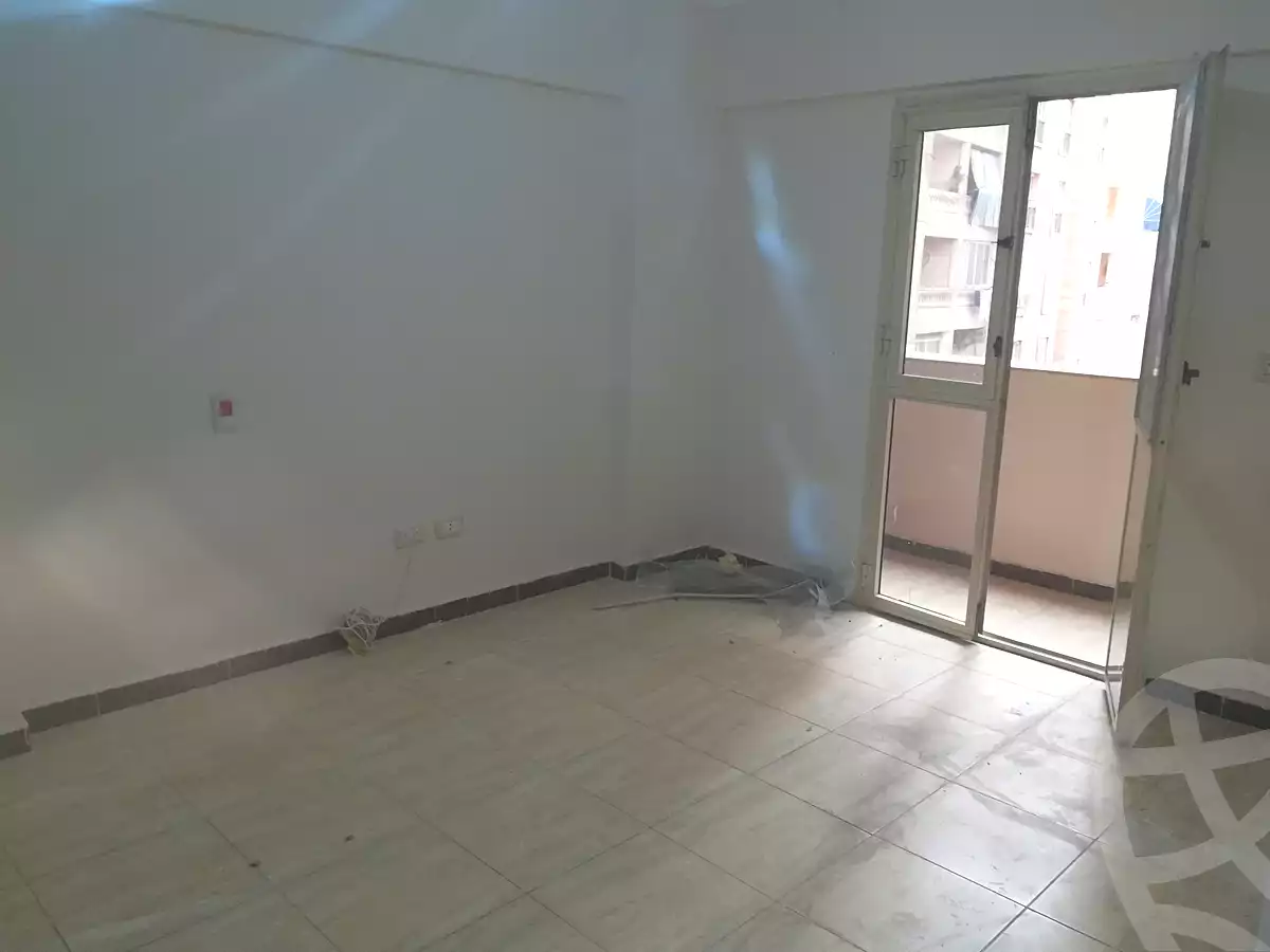 https://aqarmap.com.eg/en/listing/6928923-for-rent-alexandria-moharram-bey