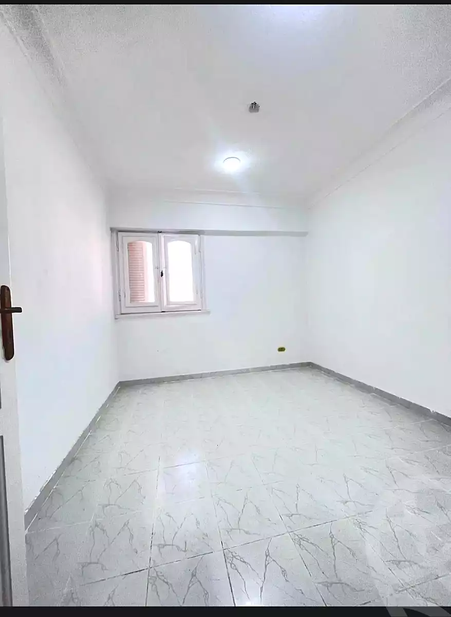 https://aqarmap.com.eg/en/listing/6929287-for-sale-alexandria-al-agamy-shataa-el-nakheel