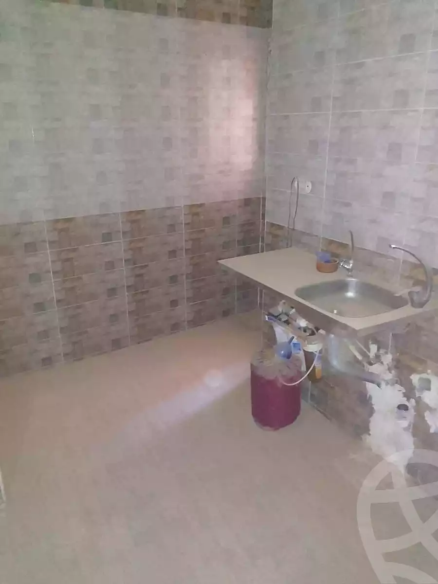 https://aqarmap.com.eg/ar/listing/6929366-for-sale-alexandria-al-agamy-lbytsh-qased-kareem-st