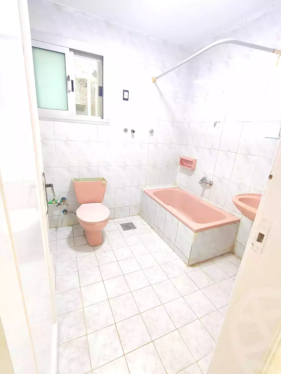 https://aqarmap.com.eg/ar/listing/6929834-for-sale-alexandria-al-agamy-shataa-el-nakheel