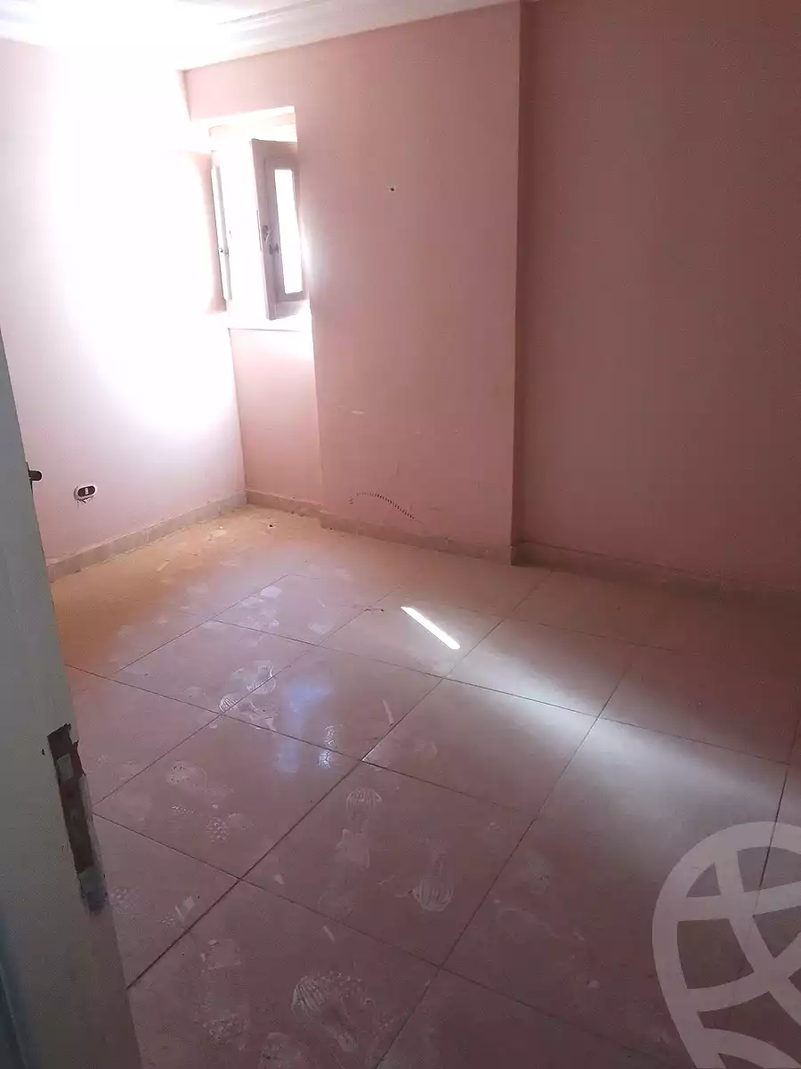 https://aqarmap.com.eg/ar/listing/6930574-for-sale-alexandria-al-agamy-lbytsh-qased-kareem-st
