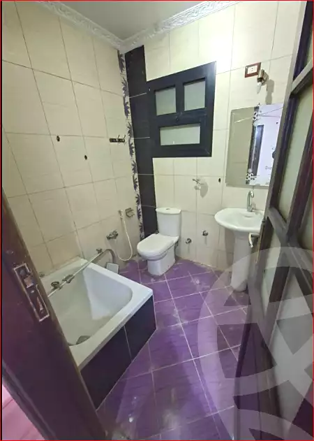 https://aqarmap.com.eg/ar/listing/6933043-for-sale-cairo-helwan-helwan-el-sharkeya-mostafa-safwat-st