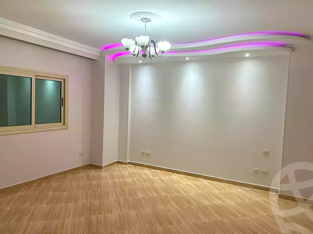 https://aqarmap.com.eg/ar/listing/6933362-for-sale-cairo-6th-of-october-el-hay-el-motamyz-fourth-touristic-village-dr-ezz-el-din-eissa-st