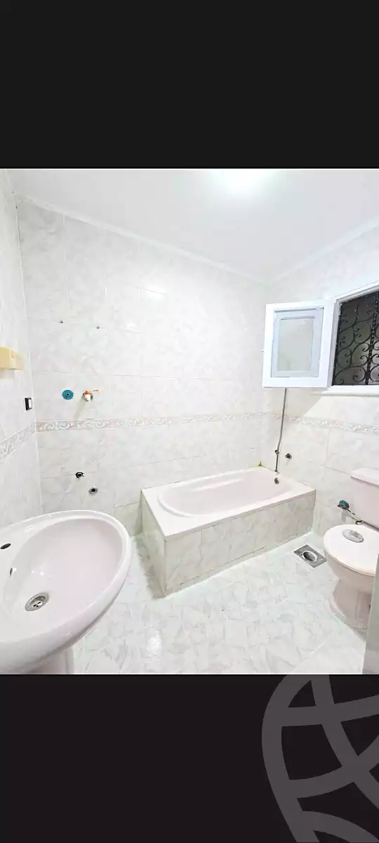 https://aqarmap.com.eg/en/listing/6933404-for-sale-alexandria-al-agamy-shataa-el-nakheel