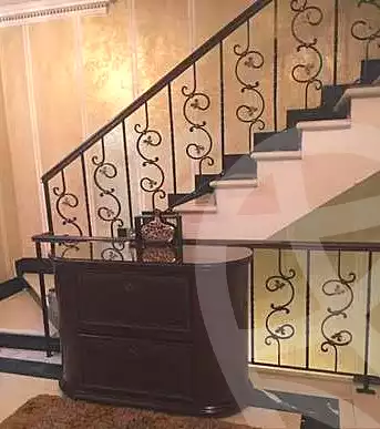 تاون هاوس بـ٤ غرف نوم في Mena Garden City، صورة ٥ من ٩