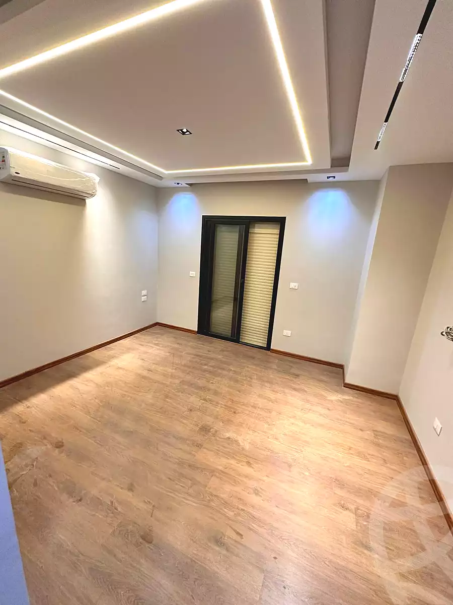 شقة بغرفتي نوم في سكاي كوندوز، صورة ٤ من ١١