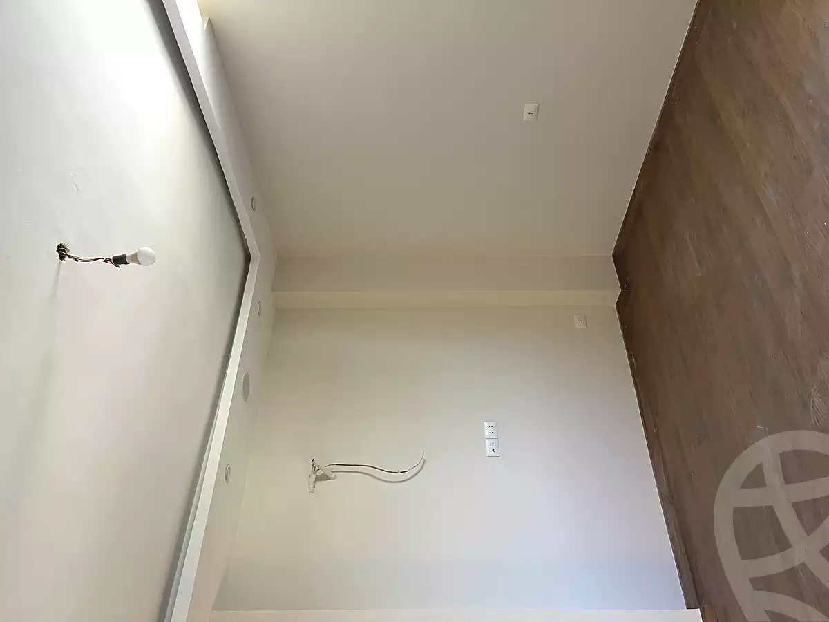 https://aqarmap.com.eg/ar/listing/6935500-for-sale-cairo-new-cairo-compounds-dh-ykwn-2-ryzydns-styl-hwm