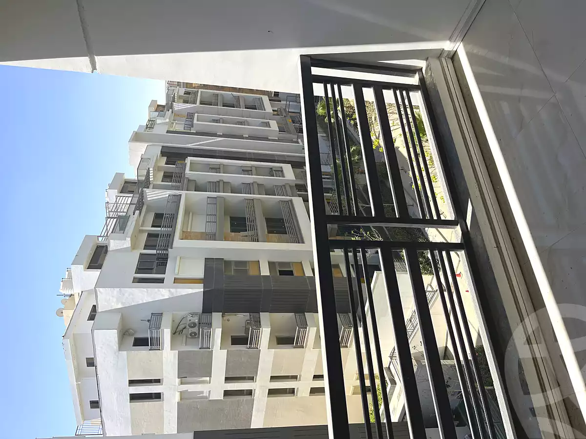 https://aqarmap.com.eg/ar/listing/6935500-for-sale-cairo-new-cairo-compounds-dh-ykwn-2-ryzydns-styl-hwm