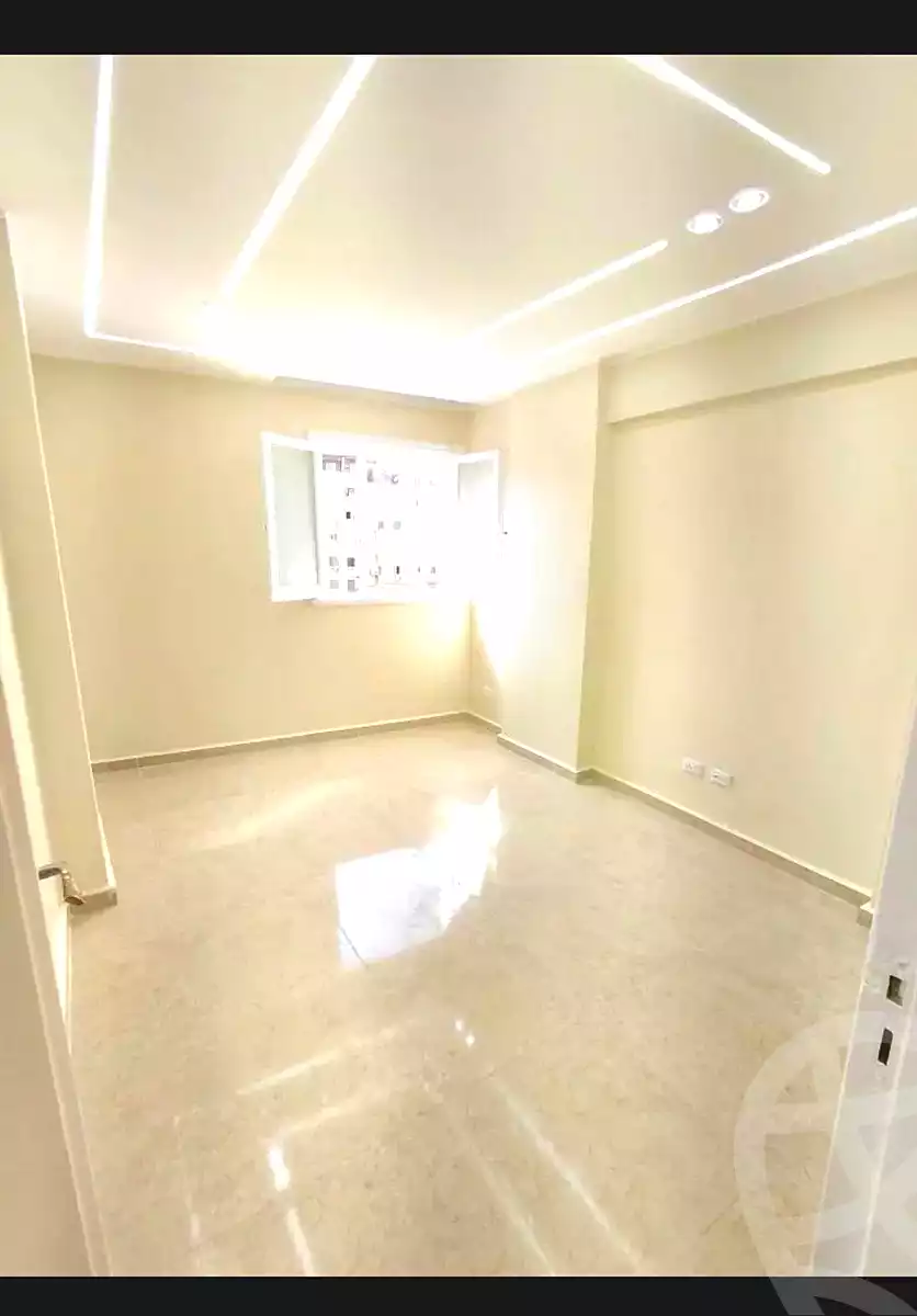 https://aqarmap.com.eg/ar/listing/6935549-for-sale-alexandria-miami-el-sebaey-st