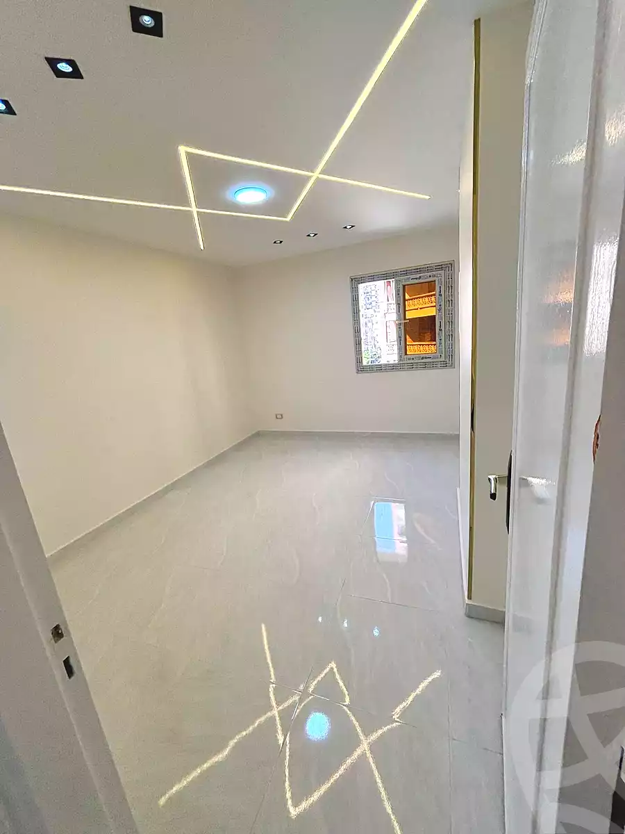 https://aqarmap.com.eg/en/listing/6935767-for-sale-alexandria-sydy-bshr-sydy-bshr-bhry-shr-mhmwd-l-yswy