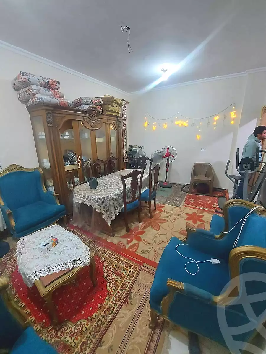 https://aqarmap.com.eg/ar/listing/6935901-for-sale-cairo-helwan-el-shareaa-el-sharby-st