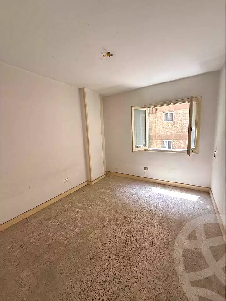 https://aqarmap.com.eg/en/listing/6936022-for-sale-alexandria-sydy-bshr-sydy-bshr-bhry-shr-mhmwd-l-yswy