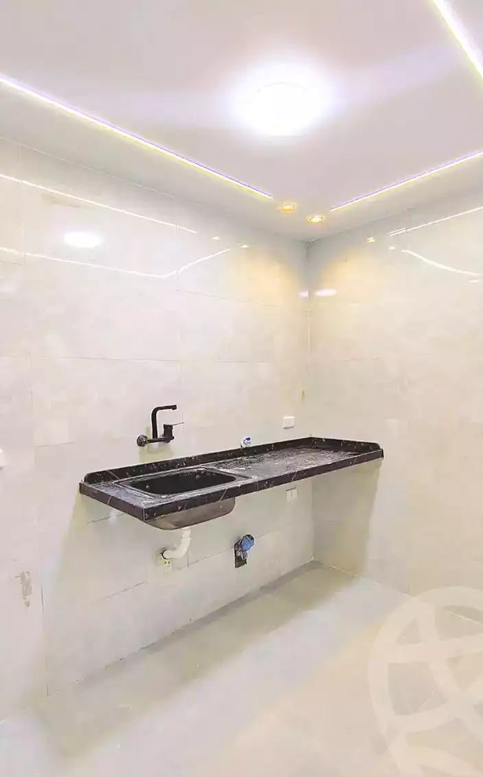 https://aqarmap.com.eg/en/listing/6936093-for-sale-alexandria-al-agamy-el-hanouvel-abo-bakr-el-sedeek-st