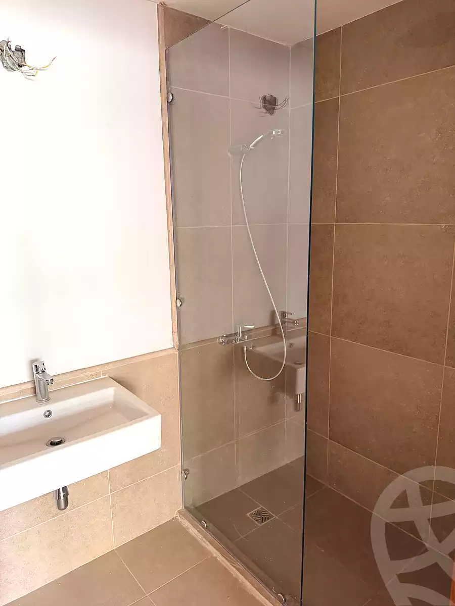 https://aqarmap.com.eg/ar/listing/6931733-for-sale-cairo-el-shorouk-compounds-al-burouj-compound-imkan