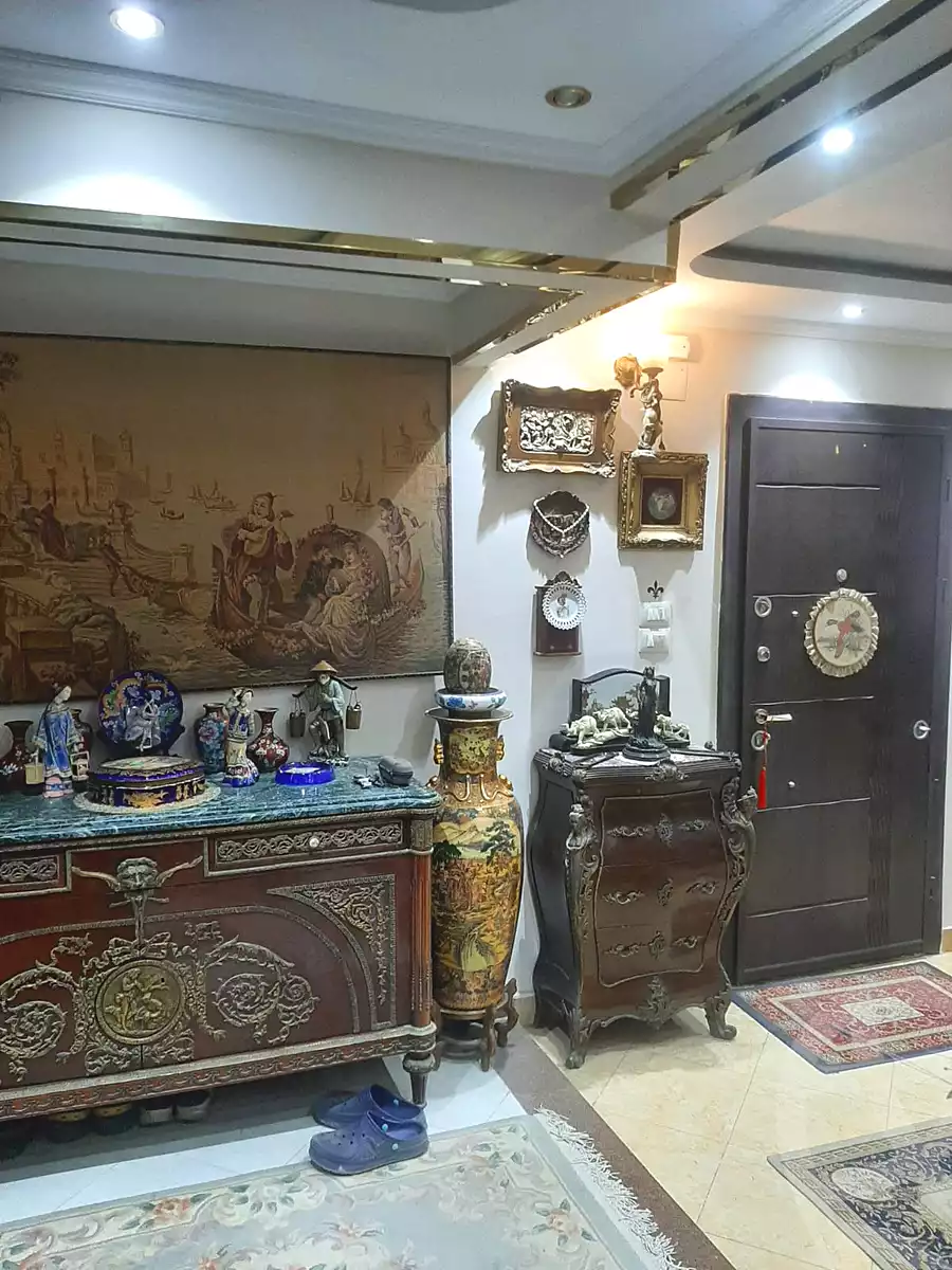https://aqarmap.com.eg/ar/listing/6935583-for-sale-cairo-ain-shams-ahmed-esmat-st