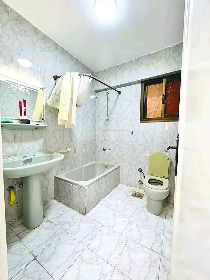https://aqarmap.com.eg/ar/listing/6938055-for-sale-alexandria-al-agamy-shataa-el-nakheel