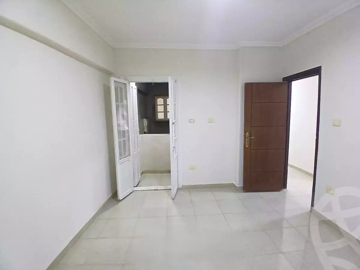 https://aqarmap.com.eg/ar/listing/6938054-for-sale-alexandria-sydy-bshr-sydy-bshr-bhry-el-fakharany-st