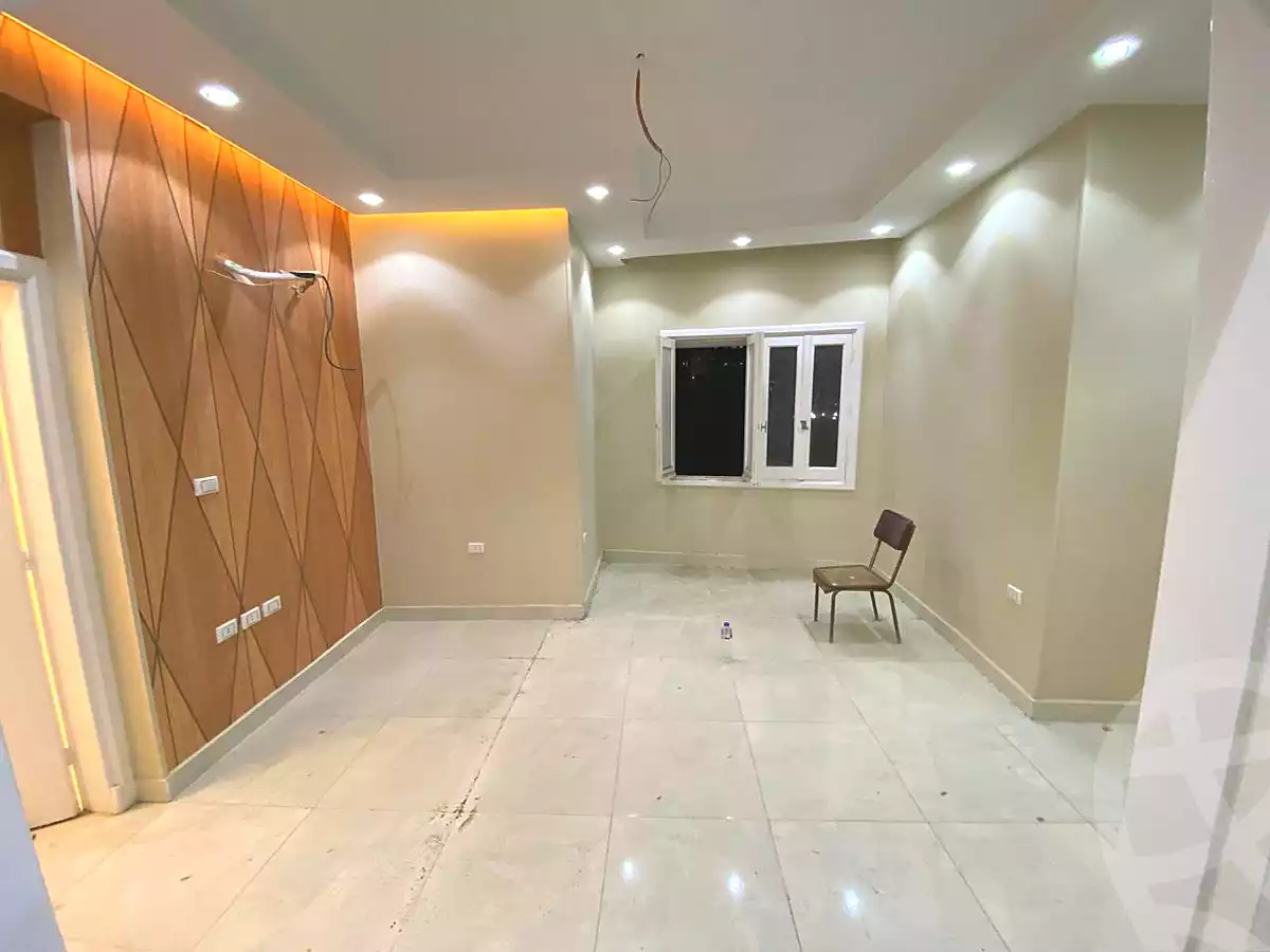 https://aqarmap.com.eg/ar/listing/6938373-for-rent-cairo-downtown-tl-t-hrb