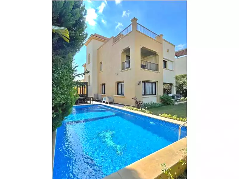 https://aqarmap.com.eg/ar/listing/6940472-for-sale-cairo-new-cairo-compounds-mivida-mivida-parcel-23