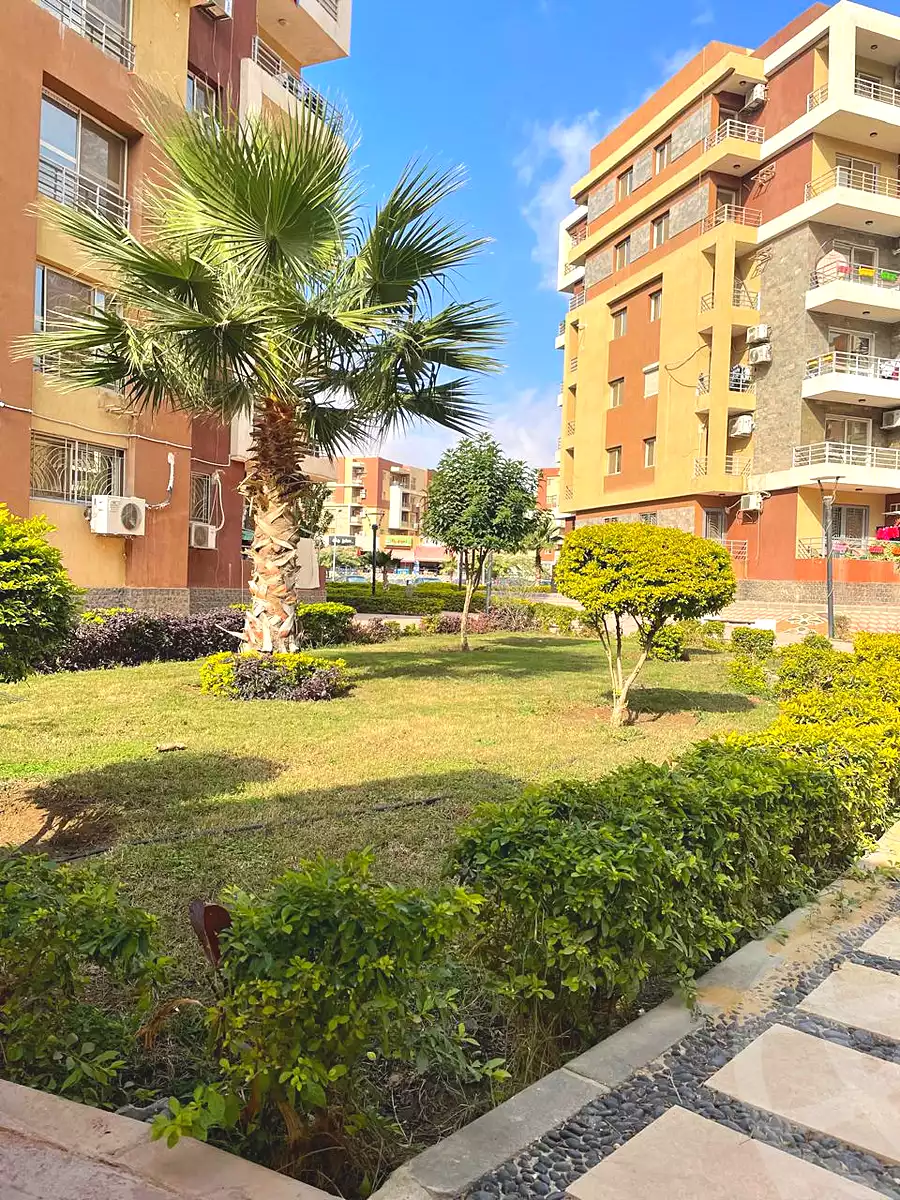 https://aqarmap.com.eg/ar/listing/6940634-for-sale-cairo-el-shorouk-compounds-flyw-mwl-lwtny-l-qry