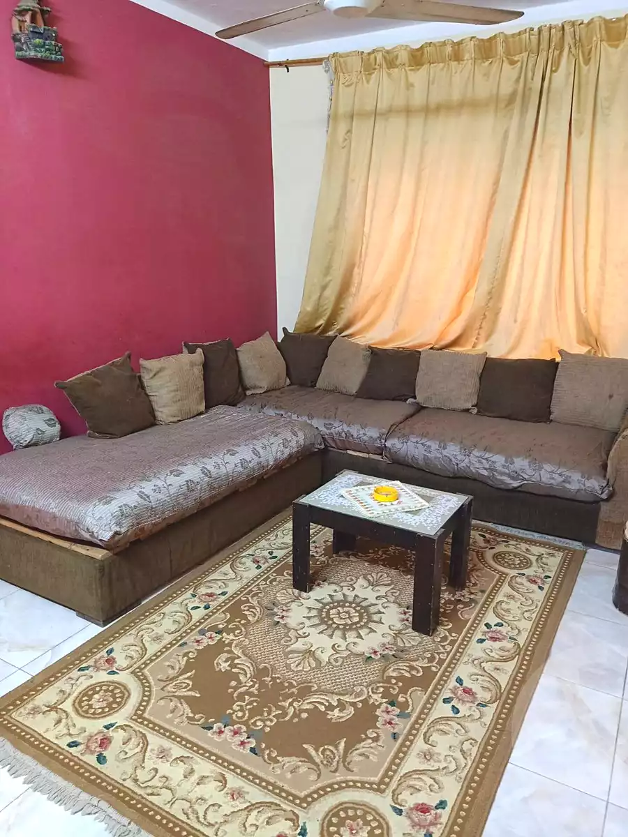 https://aqarmap.com.eg/en/listing/6940780-for-sale-cairo-helwan-kwrnysh-hlwn