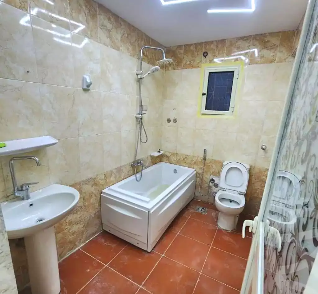 https://aqarmap.com.eg/en/listing/6941178-for-sale-alexandria-lsywf-el-falki