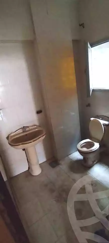 https://aqarmap.com.eg/ar/listing/6941548-for-sale-alexandria-al-agamy-bw-ywsf