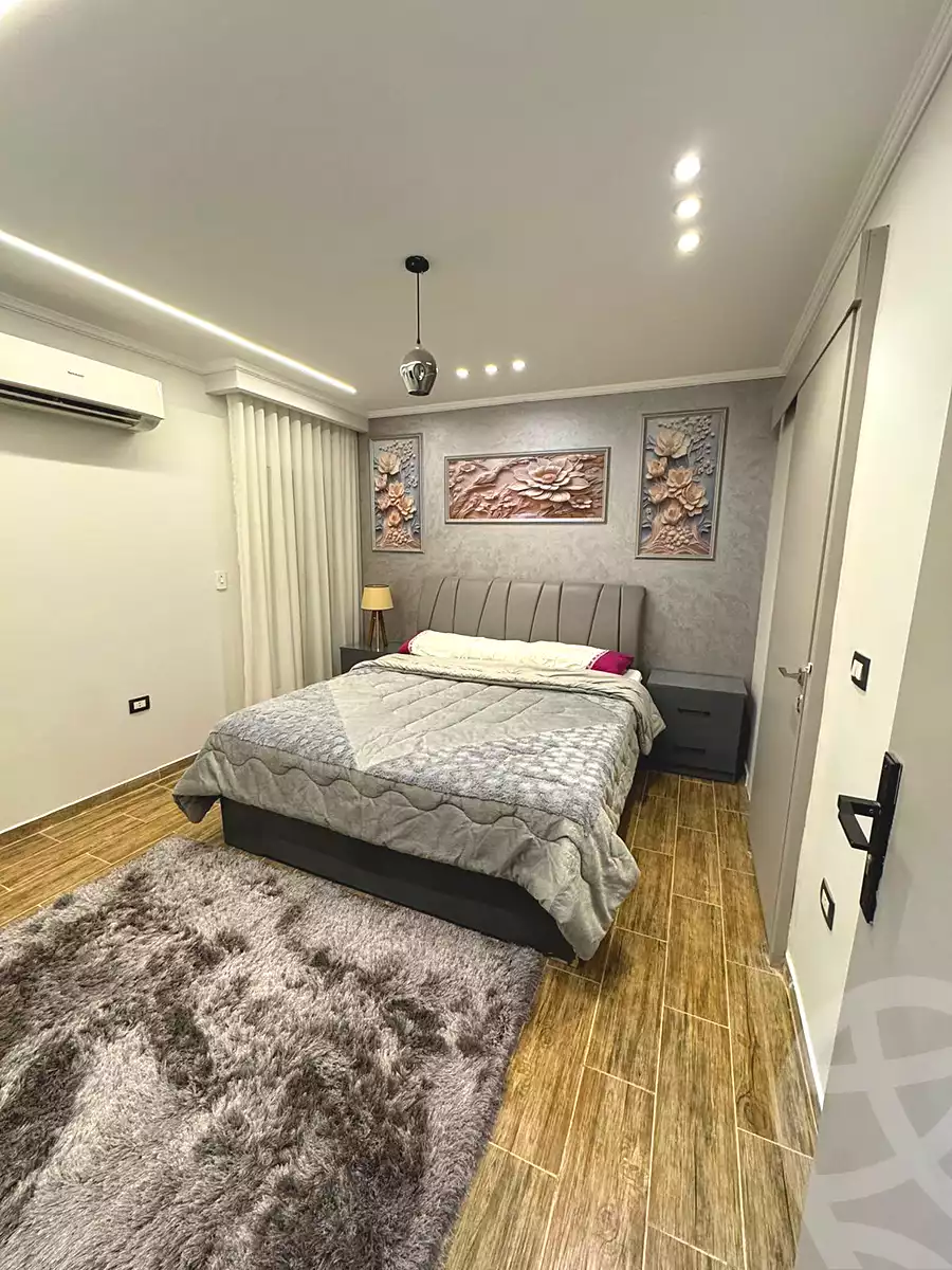 https://aqarmap.com.eg/en/listing/6941599-for-rent-cairo-new-cairo-compounds-mountain-view-hyde-park