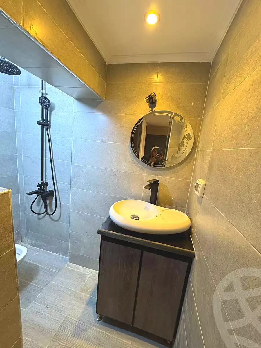 https://aqarmap.com.eg/en/listing/6941599-for-rent-cairo-new-cairo-compounds-mountain-view-hyde-park