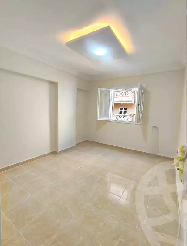 https://aqarmap.com.eg/ar/listing/6942241-for-sale-alexandria-sydy-bshr-sydy-bshr-bhry-shr-mhmwd-l-yswy