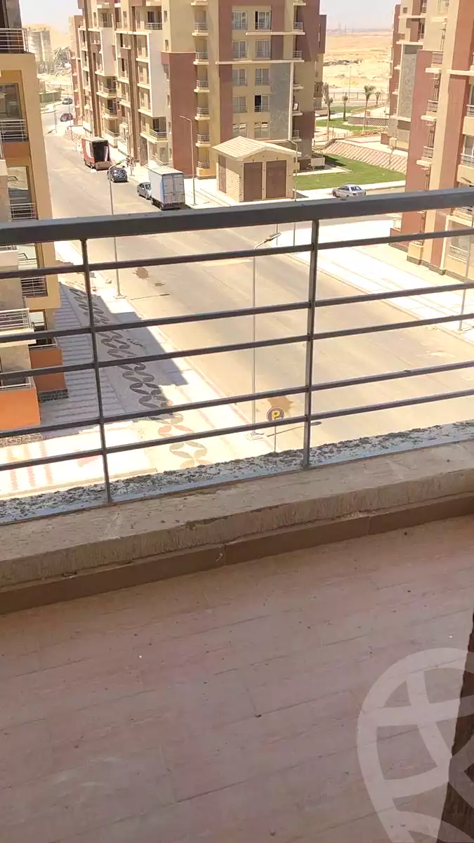 https://aqarmap.com.eg/ar/listing/6942366-for-sale-cairo-new-cairo-compounds-dar-misr-el-koronfel