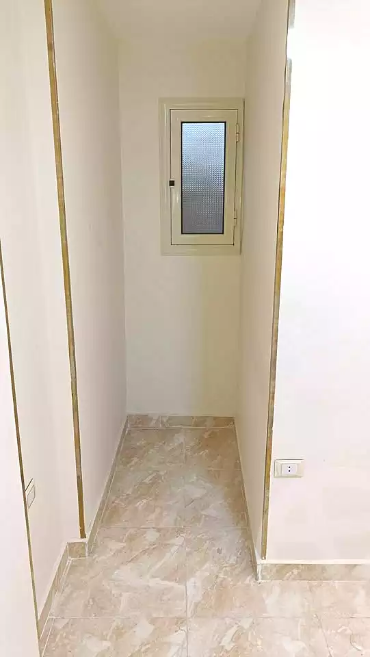 https://aqarmap.com.eg/ar/listing/6942858-for-sale-alexandria-al-agamy-lbytsh-shahr-al-assal-st