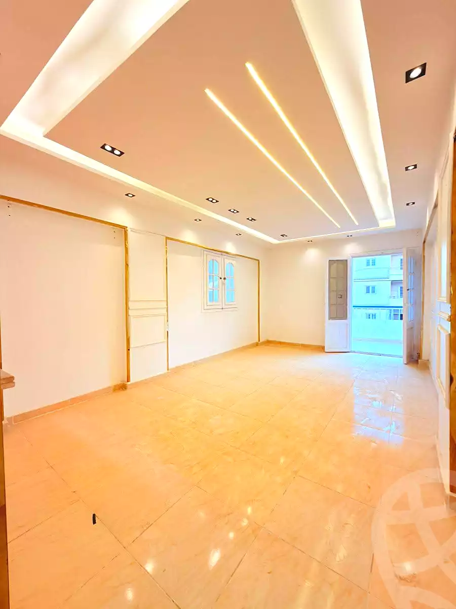 https://aqarmap.com.eg/ar/listing/6942884-for-sale-alexandria-al-agamy-shataa-el-nakheel