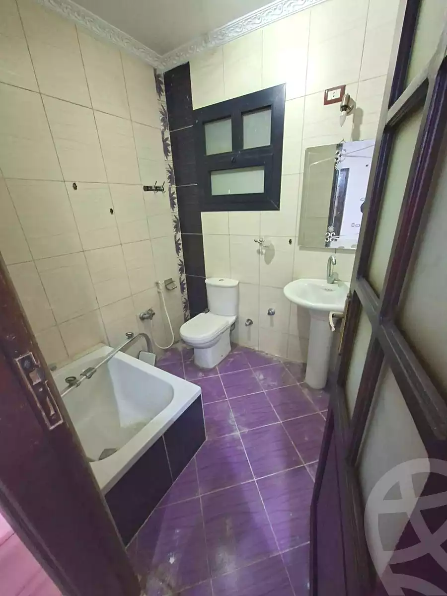 https://aqarmap.com.eg/ar/listing/6942933-for-sale-cairo-helwan-helwan-el-sharkeya-mostafa-safwat-st