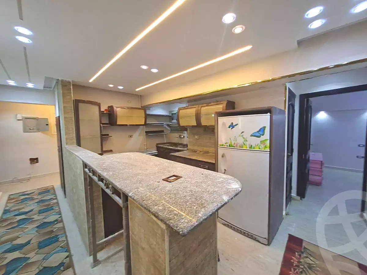 https://aqarmap.com.eg/ar/listing/6942933-for-sale-cairo-helwan-helwan-el-sharkeya-mostafa-safwat-st