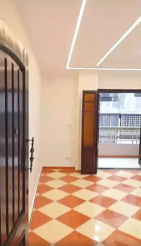 https://aqarmap.com.eg/ar/listing/6943046-for-sale-alexandria-sydy-bshr-sydy-bshr-bhry-street-16