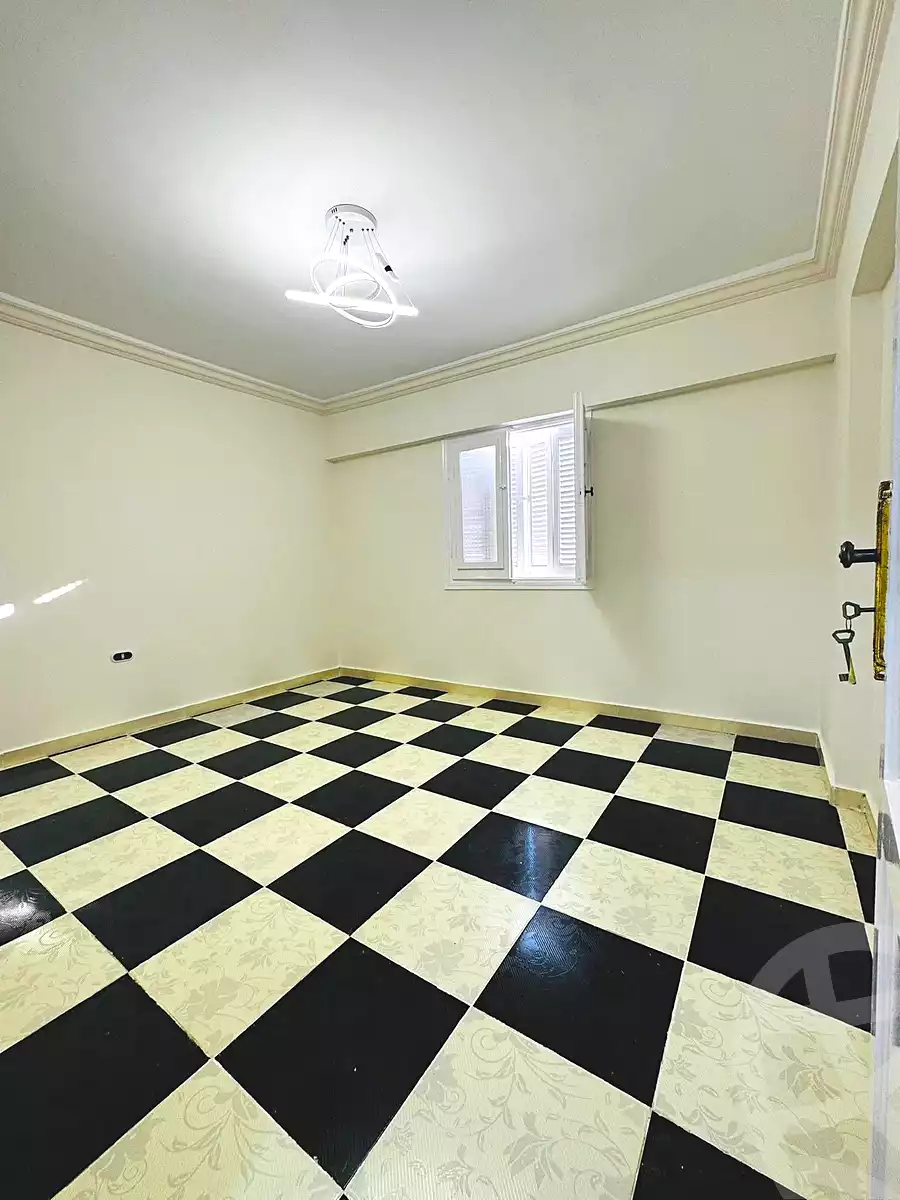 https://aqarmap.com.eg/ar/listing/6943180-for-sale-alexandria-al-agamy-shataa-el-nakheel