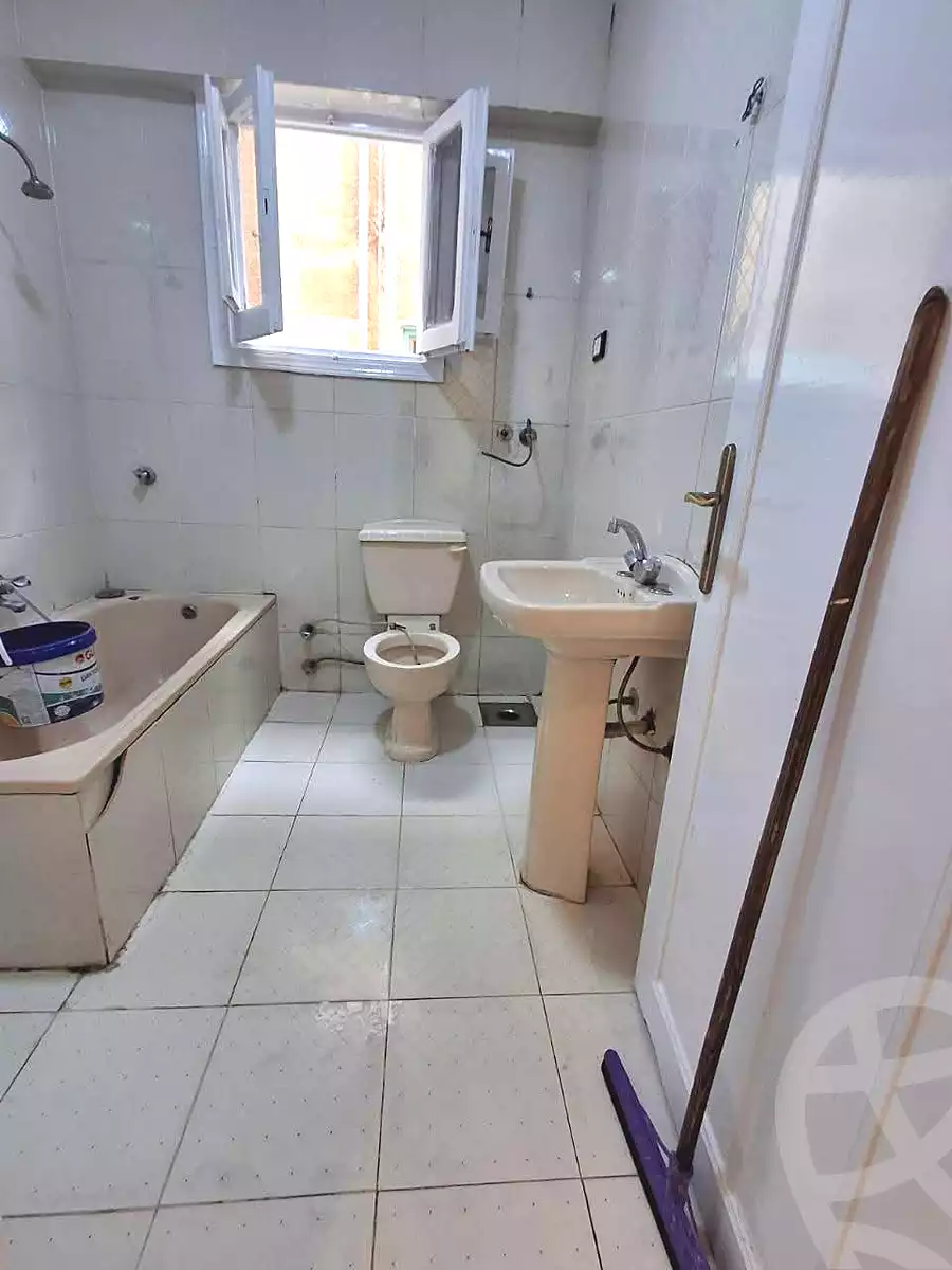 https://aqarmap.com.eg/ar/listing/6943998-for-sale-alexandria-al-agamy-shataa-el-nakheel