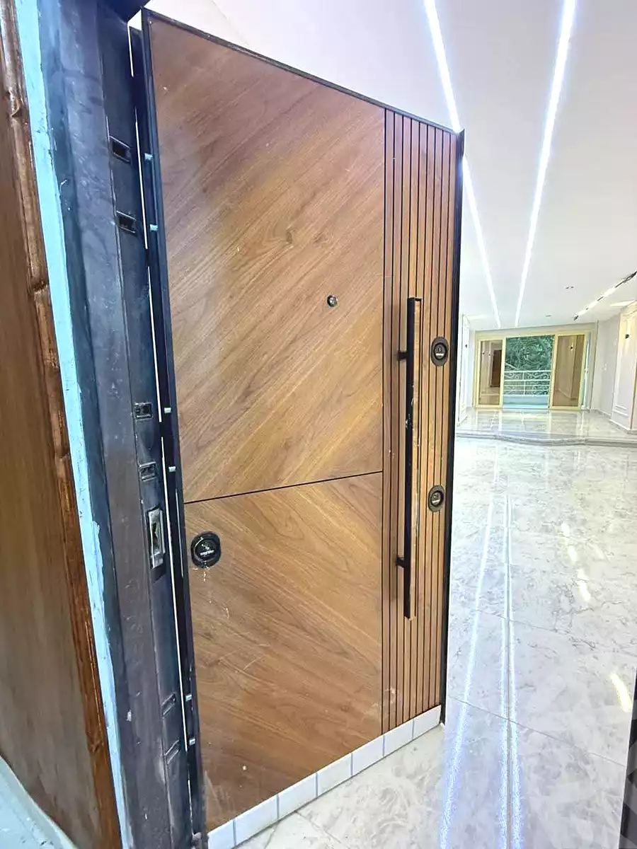 https://aqarmap.com.eg/en/listing/6944730-for-sale-alexandria-al-agamy-lbytsh-bianchiii