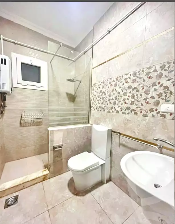 https://aqarmap.com.eg/ar/listing/6945408-for-rent-alexandria-camp-cesar-el-gaish-rd